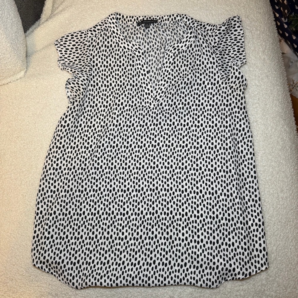Adrianna Papell Black and White Patterned Blouse